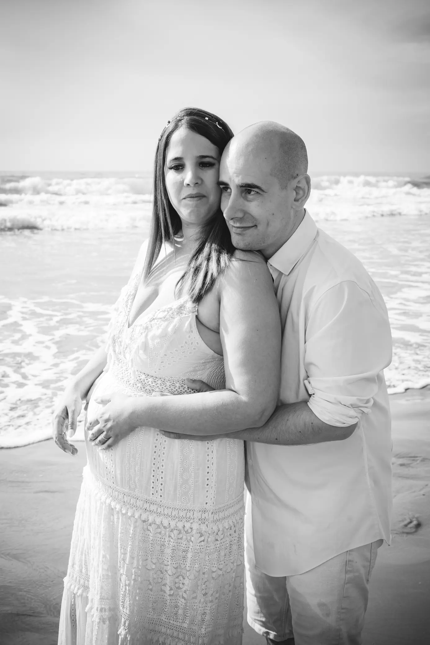 Fotografía de embarazo · sesión premamá natural en estudio o exterior