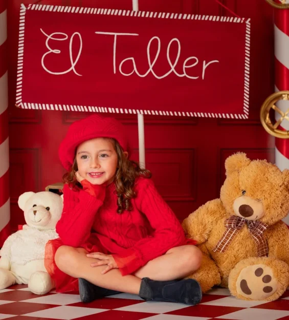 Fotografía de Navidad en estudio · sesión infantil y familiar navideña