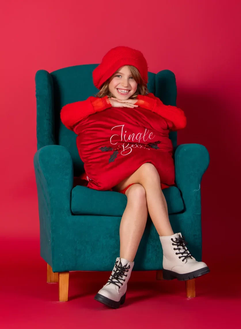 Fotografía de Navidad en estudio · sesión infantil y familiar navideña