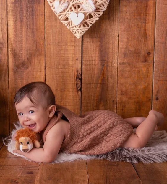 Sesión newborn de recién nacido · fotografía en estudio con luz suave