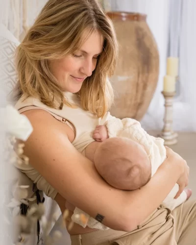 Sesión newborn de recién nacido · fotografía en estudio con luz suave