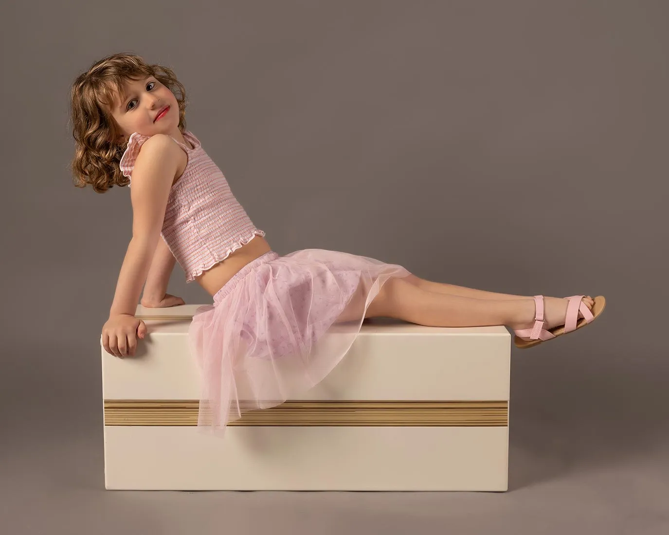 Fotografía de Navidad en estudio · sesión infantil y familiar navideña