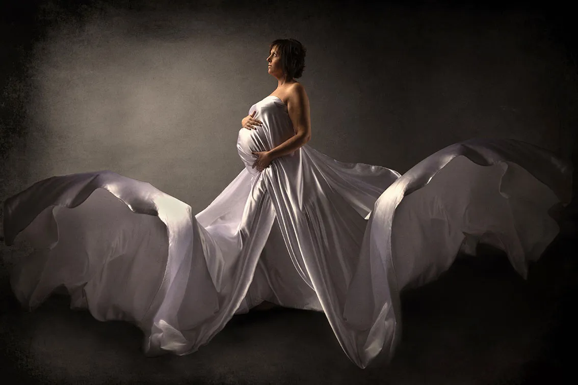 Fotografía de embarazo · sesión premamá natural en estudio o exterior