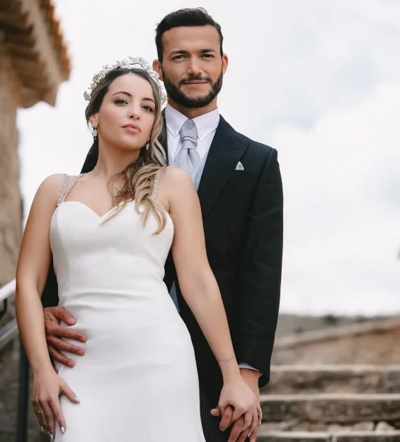 Retrato de novia durante el día de la boda