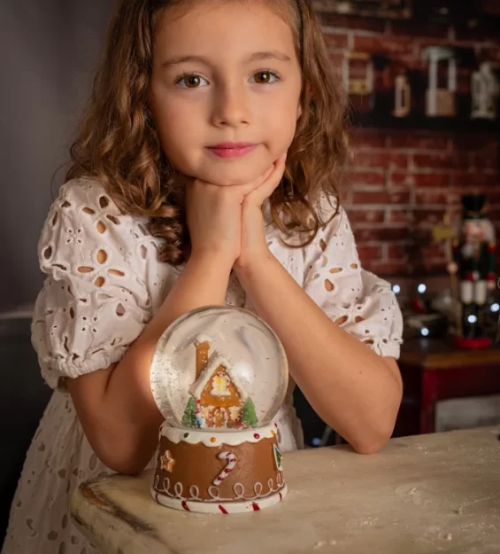Fotografía de Navidad en estudio · sesión infantil y familiar navideña