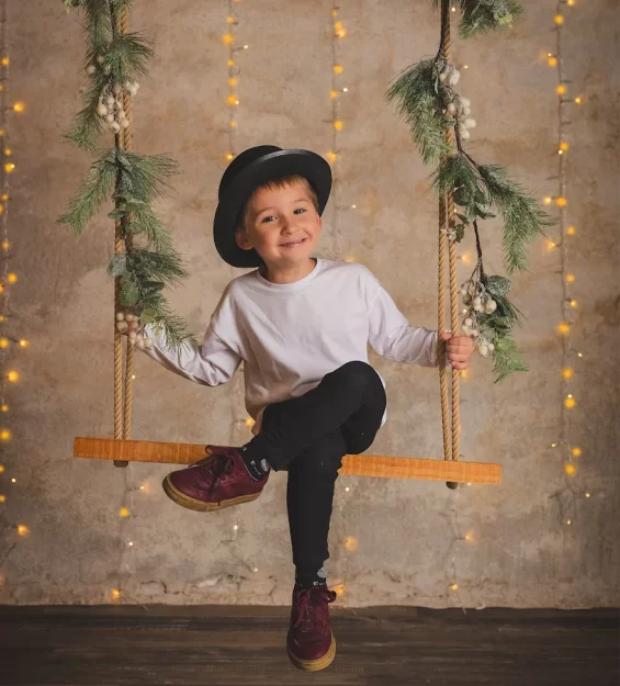 Fotografía de Navidad en estudio · sesión infantil y familiar navideña