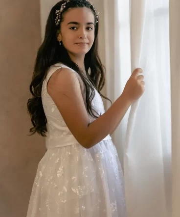 Reportaje de comunión profesional en Castellbell i el Vilar Fotografía de primera comunión en estudio